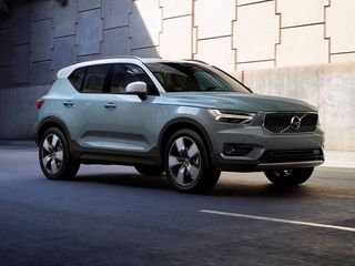 Novo Volvo XC40 chega como crossover mais acessível da marca sueca