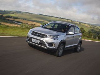 Chery Tiggo 2 ganha versões automáticas de 4 marchas a partir de R$ 66.900