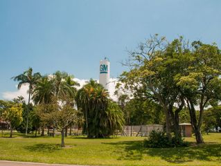 GM meio que nega que sairá do país em comunicado oficial