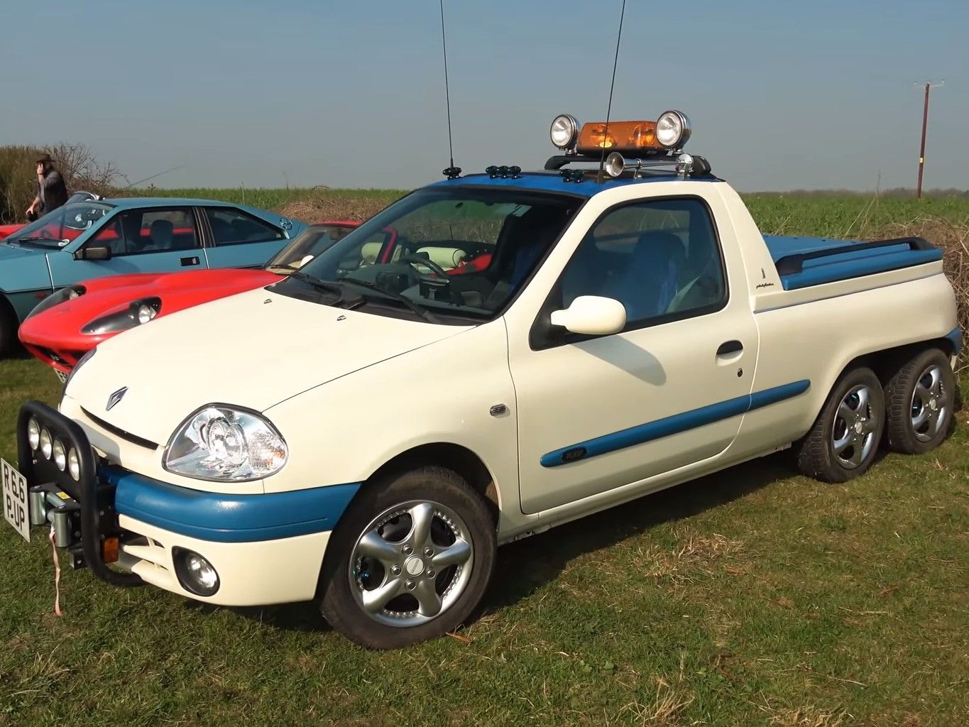 Preço de RENAULT CLIO Novo e Usado para comprar ou vender na