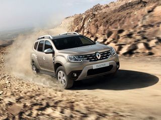 Duster de segunda geração finalmente ganha o emblema da Renault