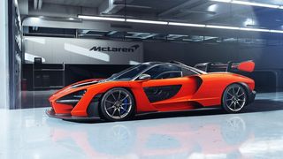 IPVA do McLaren Senna equivale a seis Fiat Mobi 0km 