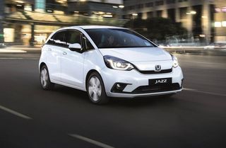 Honda Fit estreia inédito airbag central