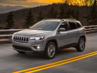 Novo Jeep Cherokee 2019, reestilizado, dá as caras antes do Salão de Detroit