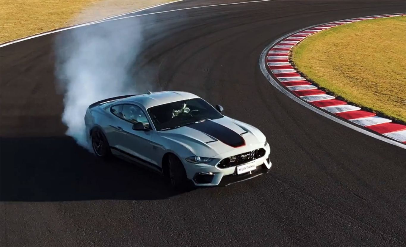 Chevrolet Camaro x Ford Mustang quanto custa manter um muscle car no Brasil? Chevrolet Camaro x Ford Mustang quanto custa manter um muscle car no Brasil?