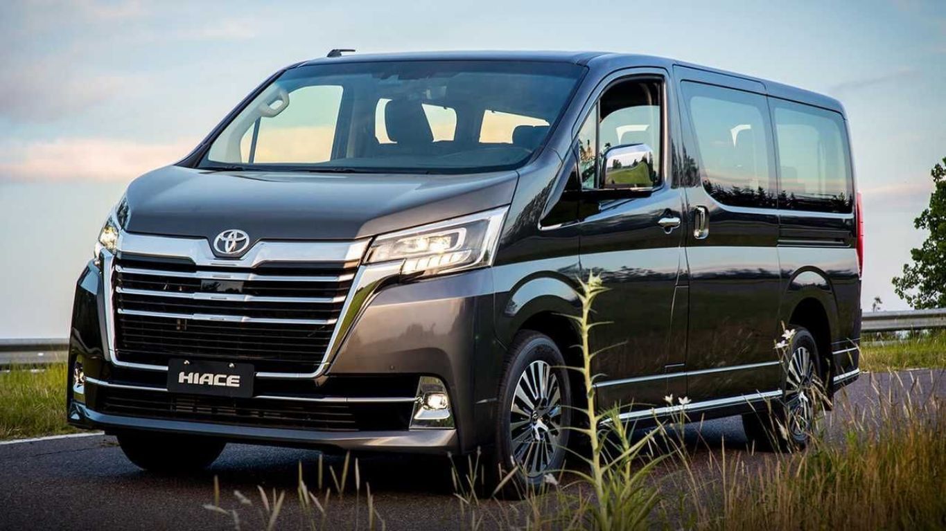 Toyota Hiace van com motor de Hilux chega ao Brasil apenas para ser