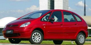 Há 20 anos, Citroën Xsara Picasso ganhava série inspirada no resultado das eleições