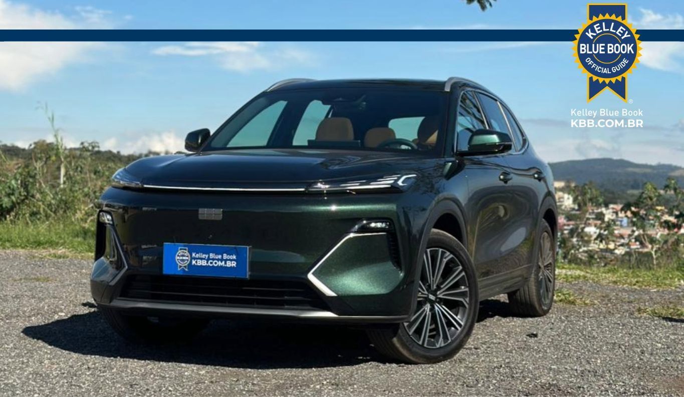 Primeiras impressões: Geely EX5 EM-i Ultra aposta na eficiência sem abrir mão do conforto