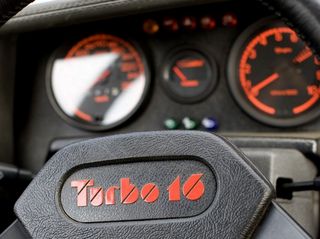 Como saber se o hodômetro do carro foi adulterado?