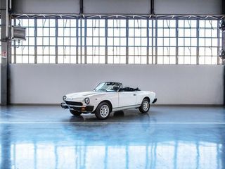 Jaguar Classic faz escola e FCA também se propõe a restaurar clássicos