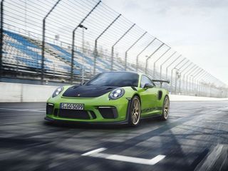 Novo Porsche 911 GT3 RS resiste ao turbo no Salão de Genebra