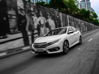 Avaliação KBB - Honda Civic Touring