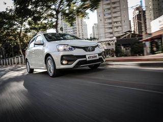 Avaliação KBB - Toyota Etios HB XLS AT