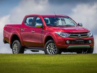 Avaliação KBB™ - Mitsubishi L200 Triton Sport HPE-S
